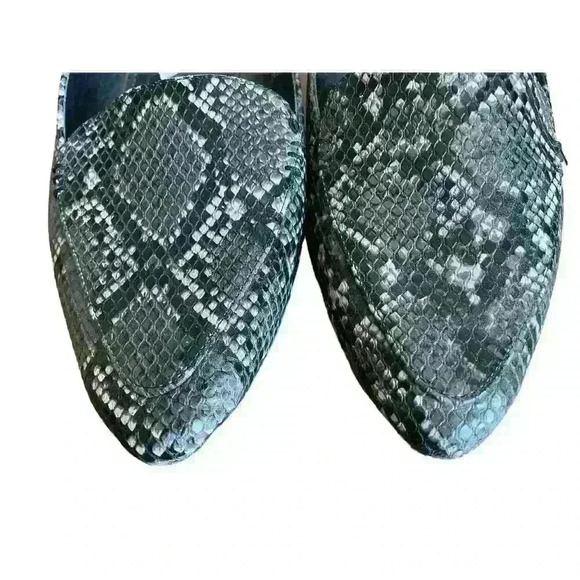 Time and Tru Snake Animal Print Feather Flats, size 9 1/2 Wide - Picture 2 of 8